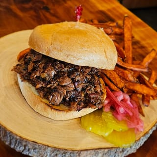CHOPPED BRISKET SAMMICH